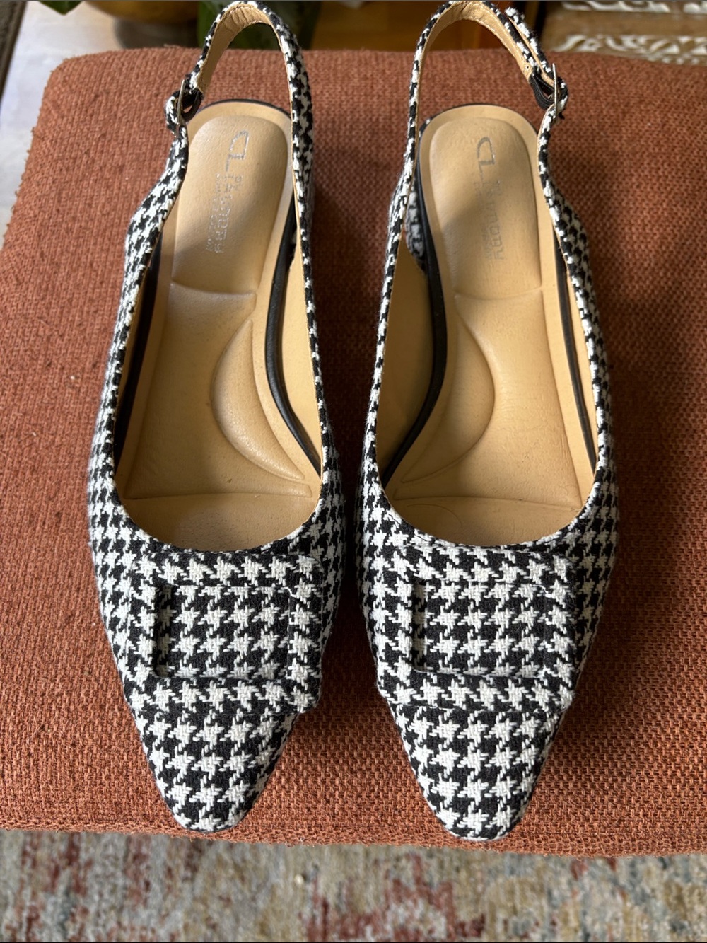 CL by Laundry Black & White Houndstooth Slingback Pointed-Toe Flats